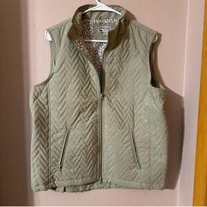 Riding Sport Women's Green Quilted Vest